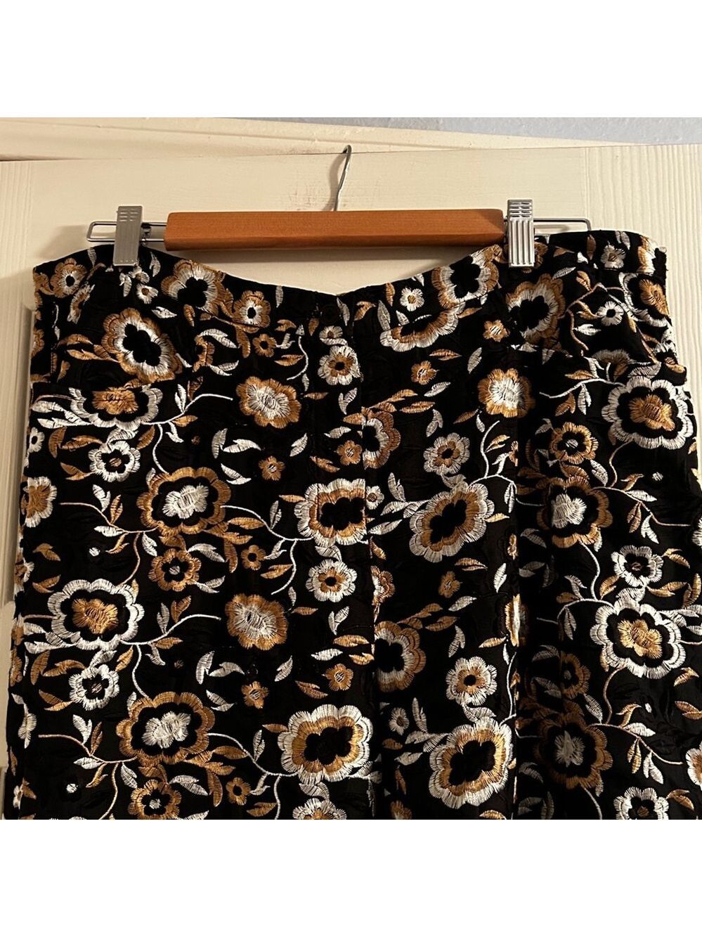 Principe Silk Floral Embroidered Pants – Size 12 (Black/Gold)